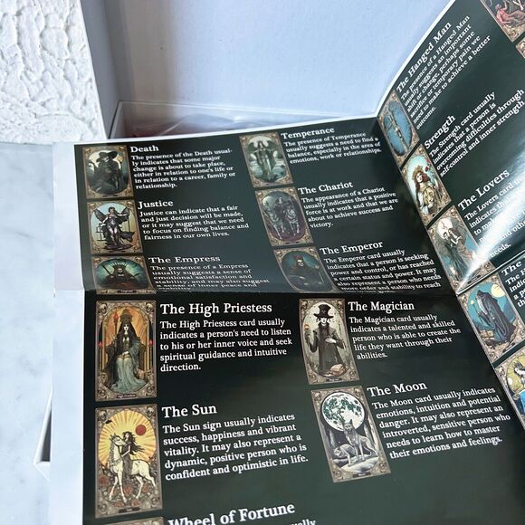 Tarot Cards 1000 Piece Jigsaw Puzzle - Complete - Picture 5 of 8